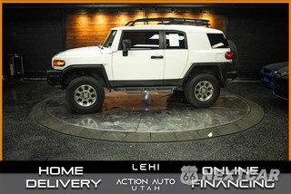2012 Toyota FJ Cruiser w/Rear Doors