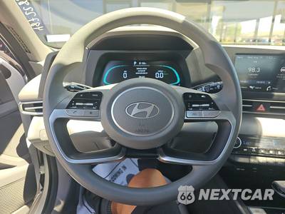 2025 Hyundai Elantra Hybrid Blue - zdjęcie 10 z 23 - miniatura