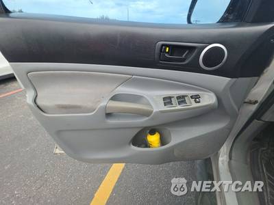 2010 Toyota Tacoma PreRunner Crew Cab Medium Bed - zdjęcie 9 z 18 - miniatura
