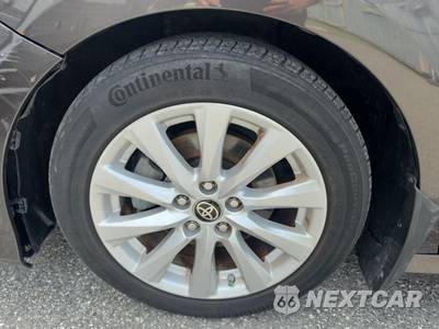 2019 Toyota Camry LE - zdjęcie 8 z 26 - miniatura