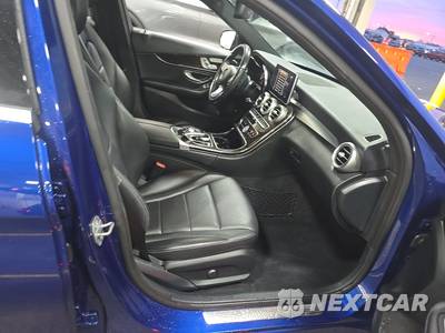 2018 Mercedes-Benz C 300 4MATIC Sedan - zdjęcie 8 z 34 - miniatura