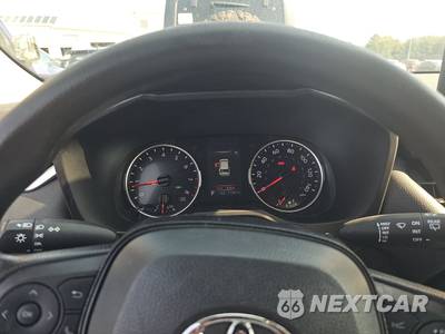 2022 Toyota RAV4 LE - zdjęcie 12 z 23 - miniatura
