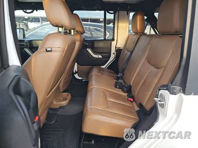 2013 Jeep Wrangler Unlimited Sahara - zdjęcie 13 z 34 - miniatura