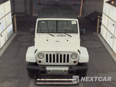 2013 Jeep Wrangler Unlimited Sahara - zdjęcie 2 z 34 - miniatura