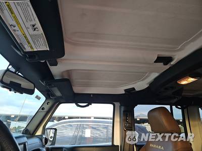 2013 Jeep Wrangler Unlimited Sahara - zdjęcie 18 z 34 - miniatura