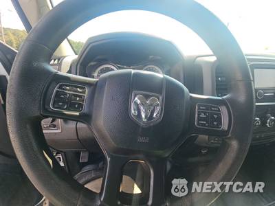 2022 Ram 1500 Classic Tradesman Crew Cab Medium Bed - zdjęcie 10 z 29 - miniatura