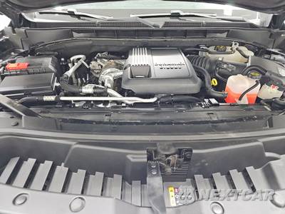 2021 GMC Yukon Denali 5SA - zdjęcie 16 z 35 - miniatura