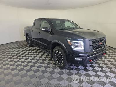 2022 Nissan TITAN PRO-4X Crew Cab Short Bed - zdjęcie 3 z 17 - miniatura