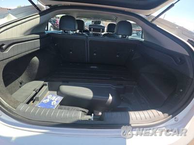 2019 Hyundai Ioniq Plug-In Hybrid Limited - zdjęcie 16 z 41 - miniatura