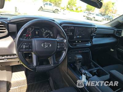 2025 Toyota Tundra SR5 Crew Cab Short Bed - zdjęcie 11 z 21 - miniatura
