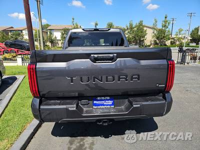 2025 Toyota Tundra SR5 Crew Cab Short Bed - zdjęcie 5 z 21 - miniatura