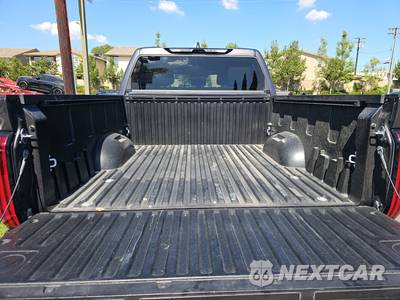 2025 Toyota Tundra SR5 Crew Cab Short Bed - zdjęcie 16 z 21 - miniatura