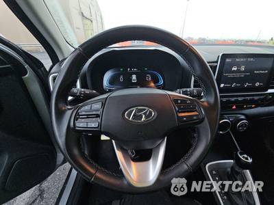 2025 Hyundai Venue SEL - zdjęcie 10 z 28 - miniatura