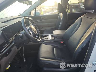 2025 Kia Carnival MPV LXS 121.7" WB - zdjęcie 7 z 27 - miniatura