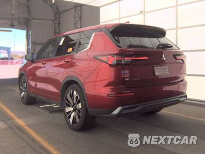 2025 Mitsubishi Outlander SE - zdjęcie 6 z 30 - miniatura