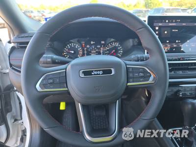 2025 Jeep Compass Trailhawk - zdjęcie 10 z 22 - miniatura