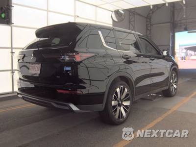 2025 Mitsubishi Outlander SE - zdjęcie 4 z 30 - miniatura