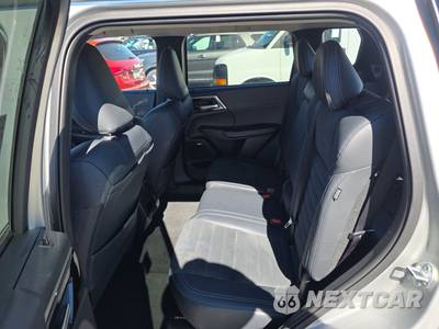 2025 Mitsubishi Outlander SE - zdjęcie 13 z 29 - miniatura