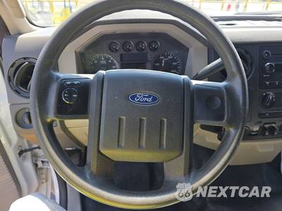 2008 Ford Super Duty F-550 Cab Chassis XL Regular Cab DRW - zdjęcie 10 z 27 - miniatura