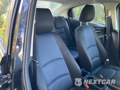 2017 Toyota Yaris iA Sedan - zdjęcie 29 z 48 - miniatura
