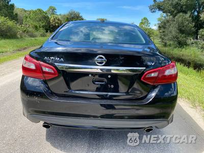 2018 Nissan Altima 2.5 SV - zdjęcie 8 z 50 - miniatura