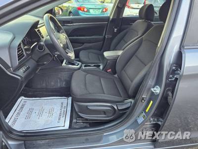 2019 Hyundai Elantra SEL Sedan - zdjęcie 9 z 19 - miniatura