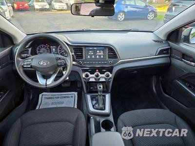 2019 Hyundai Elantra SEL Sedan - zdjęcie 8 z 19 - miniatura