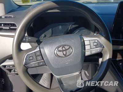 2021 Toyota Sienna LE 8-Passenger 120.5" WB - zdjęcie 14 z 37 - miniatura