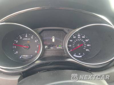 2017 Kia Sedona SX 120.5" WB - zdjęcie 12 z 18 - miniatura