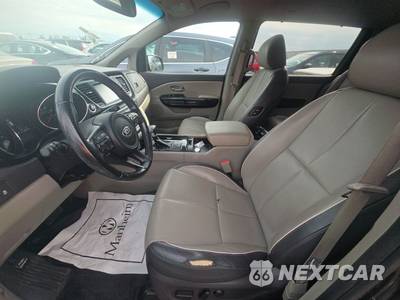 2017 Kia Sedona SX 120.5" WB - zdjęcie 7 z 18 - miniatura