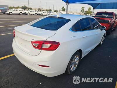 2019 Chevrolet Cruze LT Sedan 1SD - zdjęcie 4 z 29 - miniatura