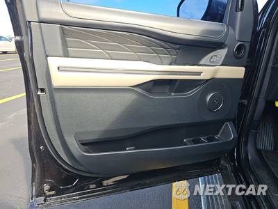 2022 Ford Expedition Platinum - zdjęcie 9 z 26 - miniatura