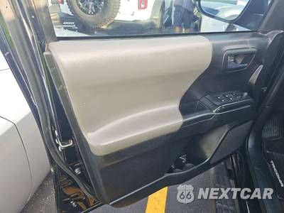 2020 Toyota Tacoma SR Crew Cab Medium Bed - zdjęcie 9 z 32 - miniatura