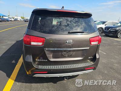 2016 Kia Sedona SXL 120.5" WB - zdjęcie 5 z 27 - miniatura