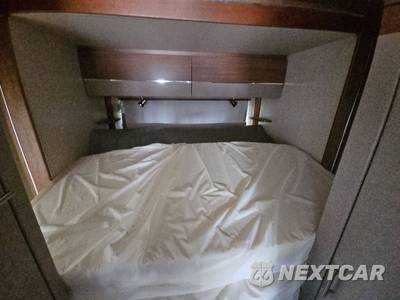 2015 Mercedes-Benz Sprinter 3500 Cab Chassis DRW - zdjęcie 17 z 18 - miniatura
