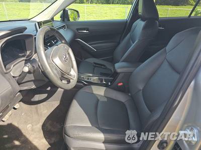 2025 Toyota Corolla Cross XLE - zdjęcie 7 z 17 - miniatura