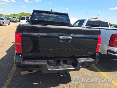 2025 Toyota Tacoma TRD Off-Road Crew Cab Medium Bed - zdjęcie 5 z 25 - miniatura