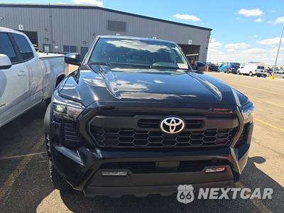 2025 Toyota Tacoma TRD Off-Road Crew Cab Medium Bed - zdjęcie 2 z 25 - miniatura
