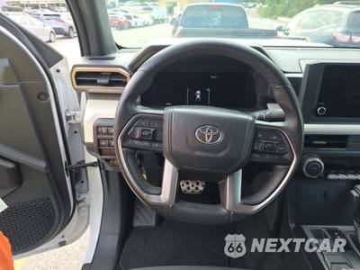 2024 Toyota Tacoma TRD Sport Crew Cab Long Bed - zdjęcie 10 z 29 - miniatura