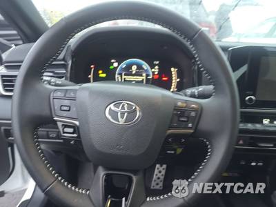 2026 Toyota Camry SE - zdjęcie 10 z 23 - miniatura