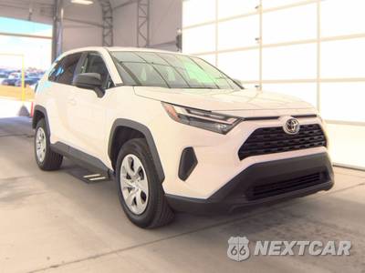 2025 Toyota RAV4 LE - zdjęcie 3 z 36 - miniatura