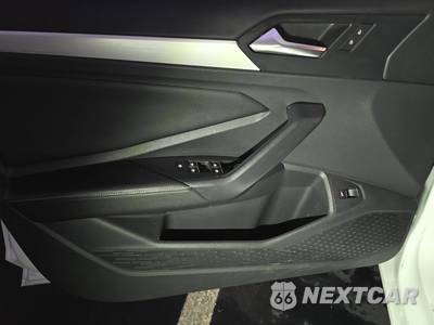 2025 Volkswagen Jetta Sport - zdjęcie 9 z 35 - miniatura