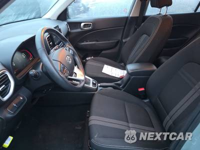 2025 Hyundai Venue SEL - zdjęcie 7 z 23 - miniatura