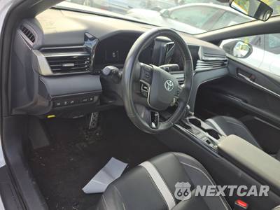 2025 Toyota Camry SE - zdjęcie 11 z 27 - miniatura