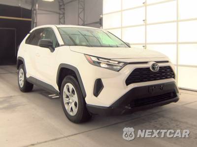 2025 Toyota RAV4 LE - zdjęcie 3 z 28 - miniatura