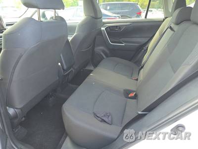 2025 Toyota RAV4 LE - zdjęcie 13 z 32 - miniatura