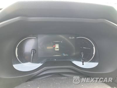 2025 Toyota RAV4 LE - zdjęcie 12 z 32 - miniatura