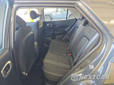 2025 Hyundai Venue SEL - zdjęcie 13 z 44 - miniatura
