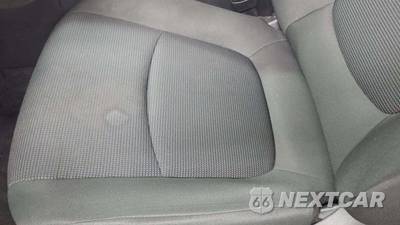 2025 Toyota RAV4 LE - zdjęcie 20 z 30 - miniatura