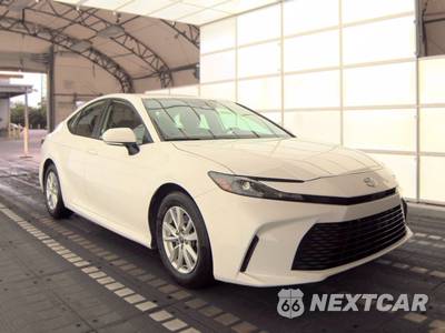 2025 Toyota Camry LE - zdjęcie 3 z 23 - miniatura